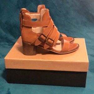 Kelsi Dagger sandals